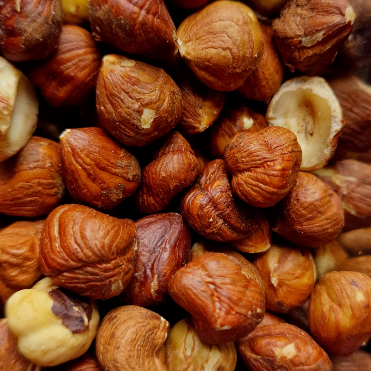 Hazelnuts (100g)