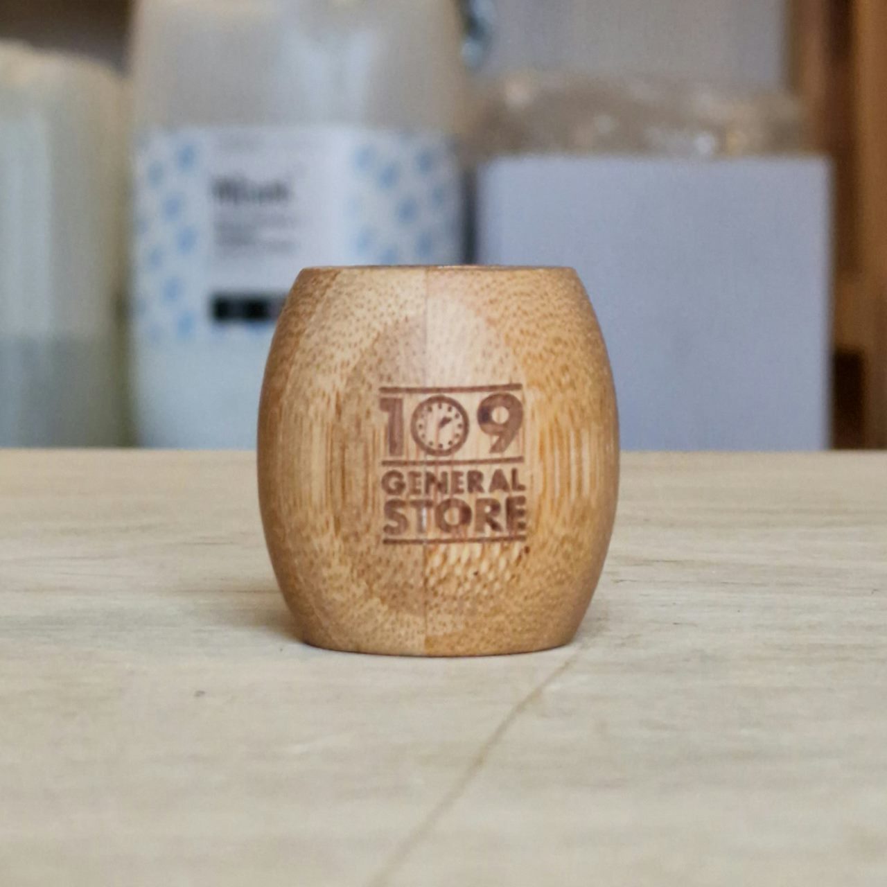 109 Toothbrush Holder