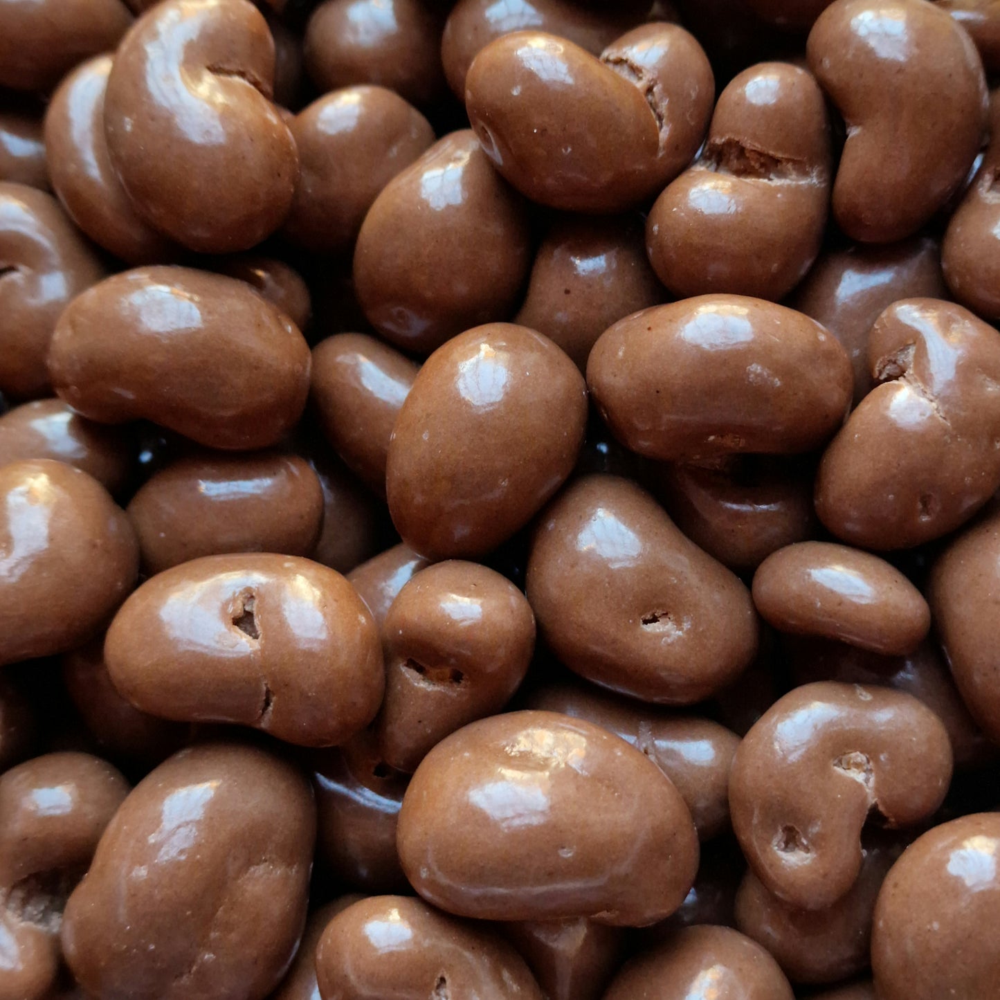 Milk Chocolate Cashews (100g)