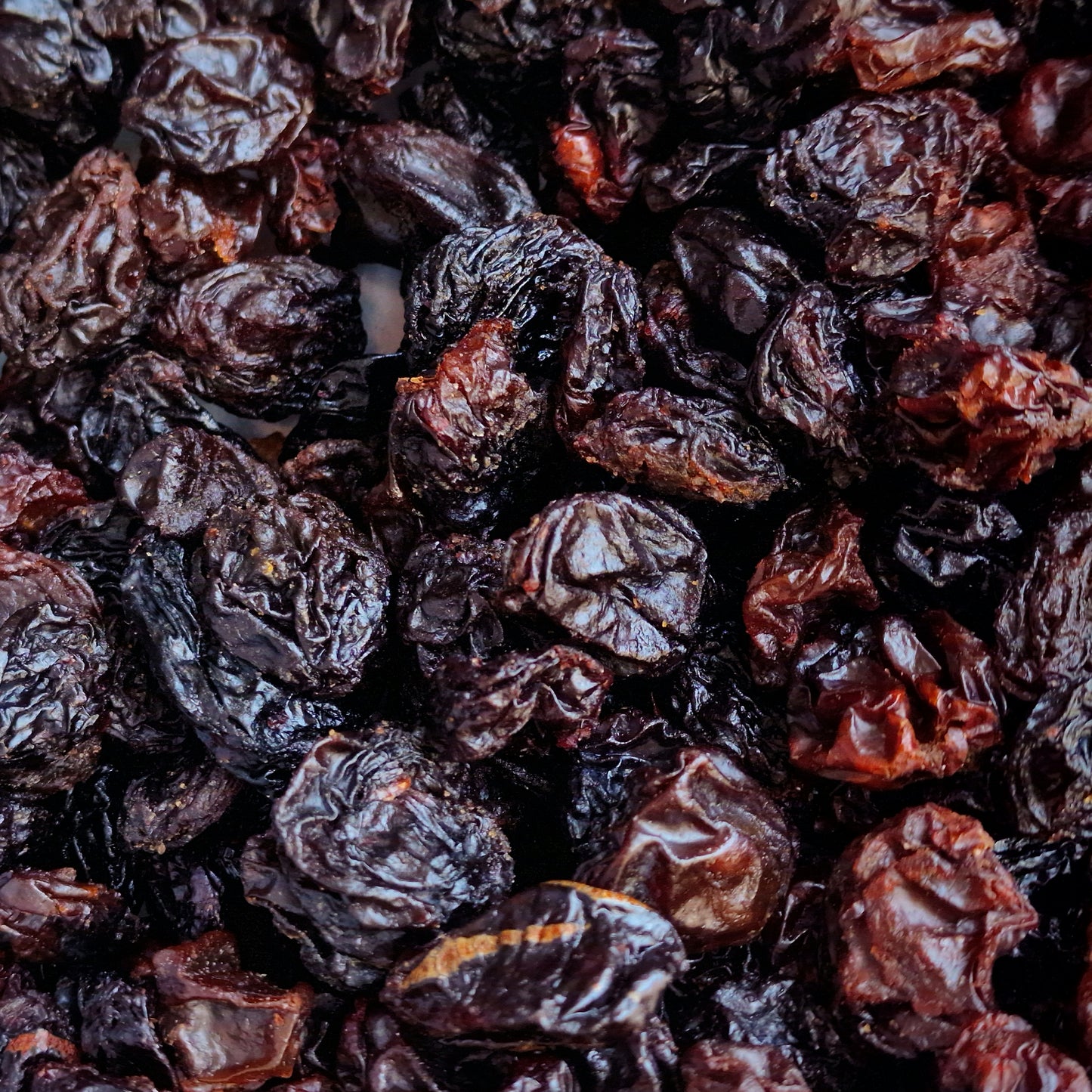 Black Flame Raisins (100g)